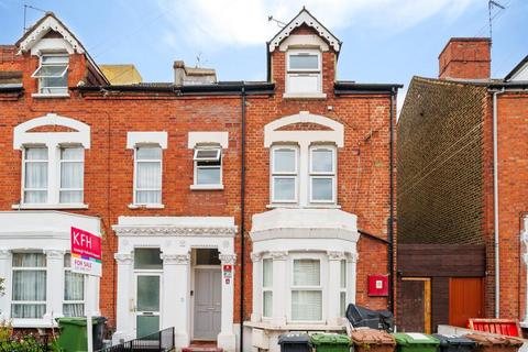 Flat 3, 18 Ringstead Road, London, SE6 2BP
