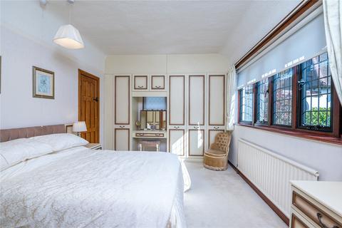5 Branscombe Square, Southend-on-sea, SS1 3QD