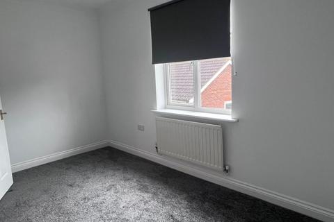 4 bedroom terraced house for sale - Hedingham Road, Grays, RM16