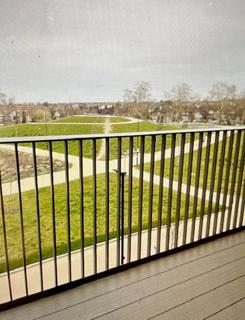 2 bedroom flat to rent, Parkstone House, Bicknell Way, Wandsworth Common, SW17
