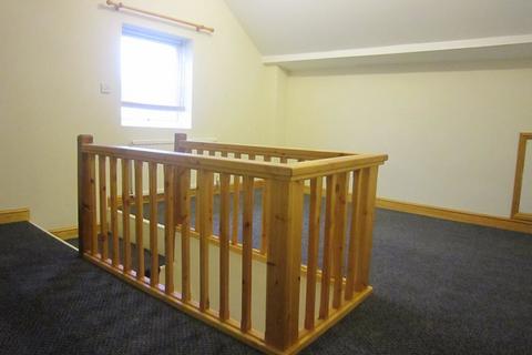 3 bedroom terraced house to rent, Sutton Road, Huthwaite, NG17