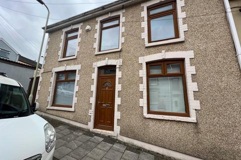43 Crawshay Road, Tonypandy, CF40 1TE