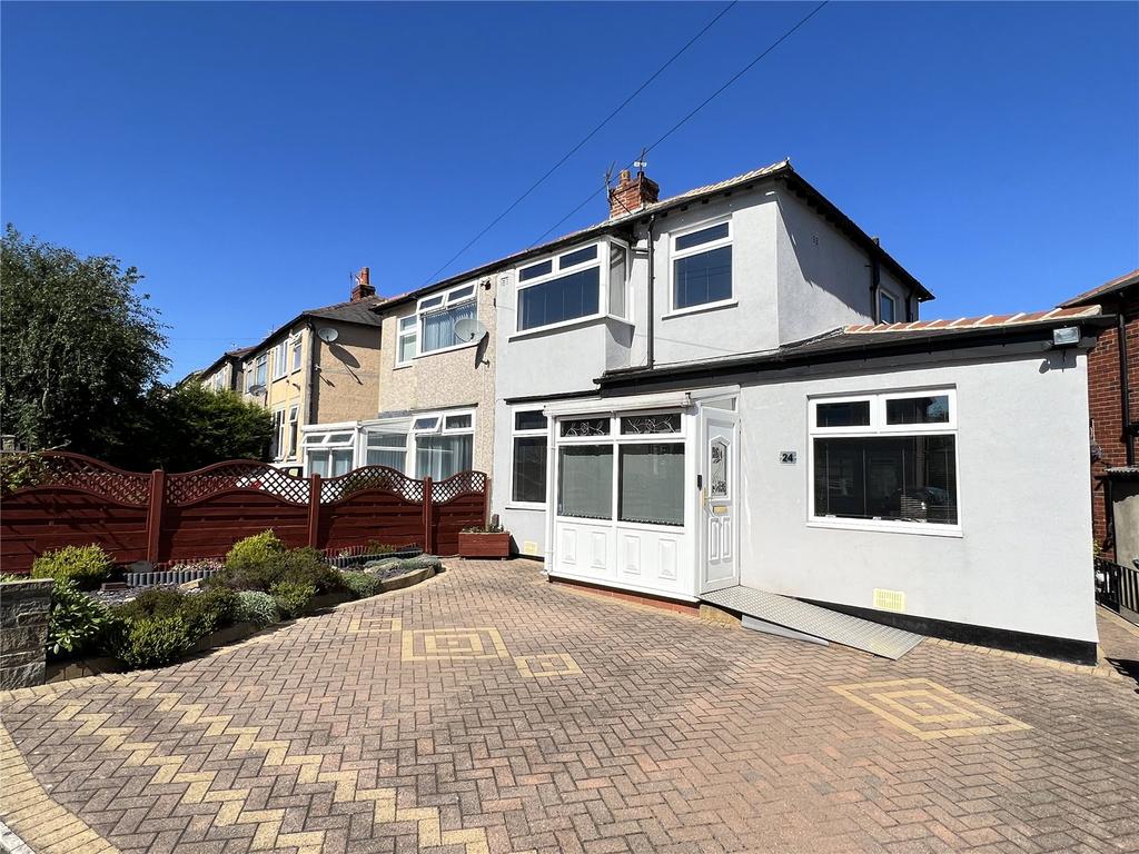 Larch Drive, Odsal, Bradford, BD6 3 bed semidetached house for sale