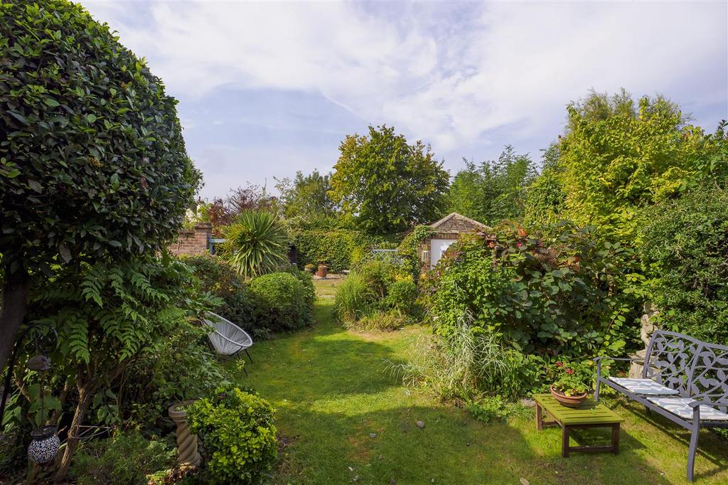 Stanley Road, Herne Bay 4 bed detached house for sale £575,000
