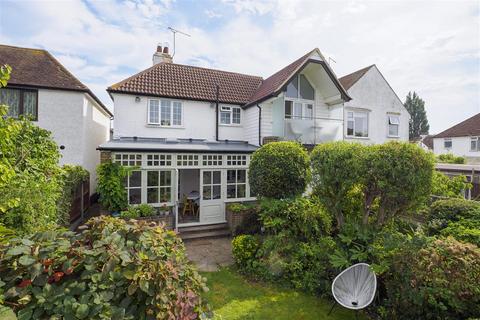 76 Stanley Road, Herne Bay, CT6 5SJ