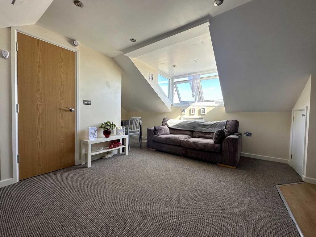 Honestone Street, Bideford 2 bed for sale £136,995