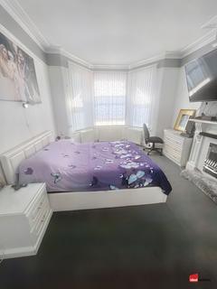 35 Dover Road, London, E12 5DZ