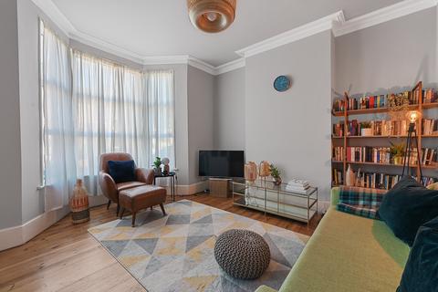 28 First Avenue, Manor Park, London, E12 6AN