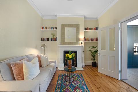 28 First Avenue, Manor Park, London, E12 6AN