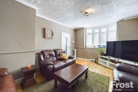 16 Vernon Road, Feltham, TW13 4LH