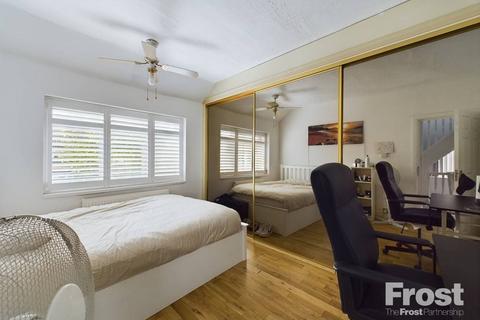16 Vernon Road, Feltham, TW13 4LH
