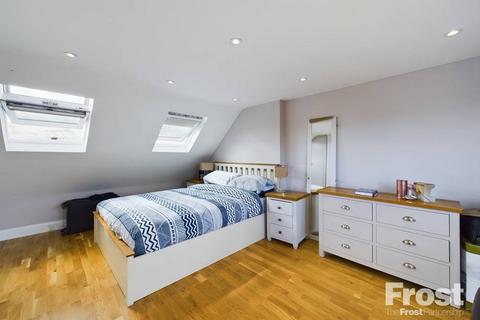 16 Vernon Road, Feltham, TW13 4LH
