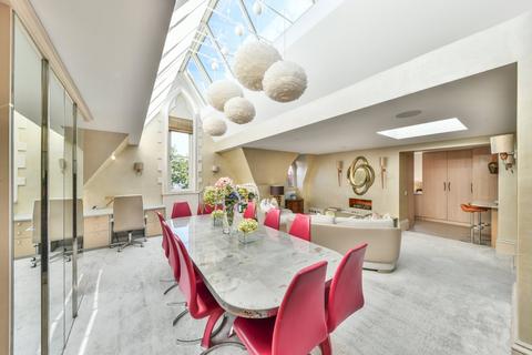 4 bedroom penthouse for sale, Rose Square, The Bromptons, Fulham Road, London