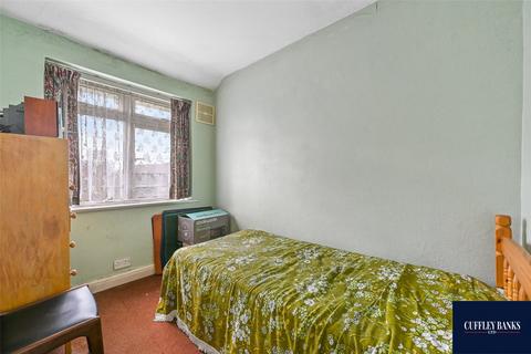 85 Empire Road, Perivale, Greenford, UB6 7EJ