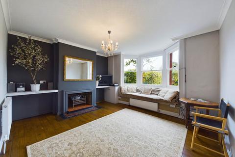 4 bedroom house for sale, London Road, Boxmoor