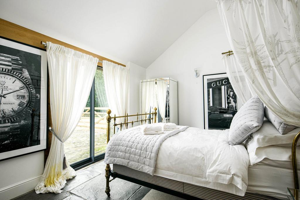 Annexe - Bedroom