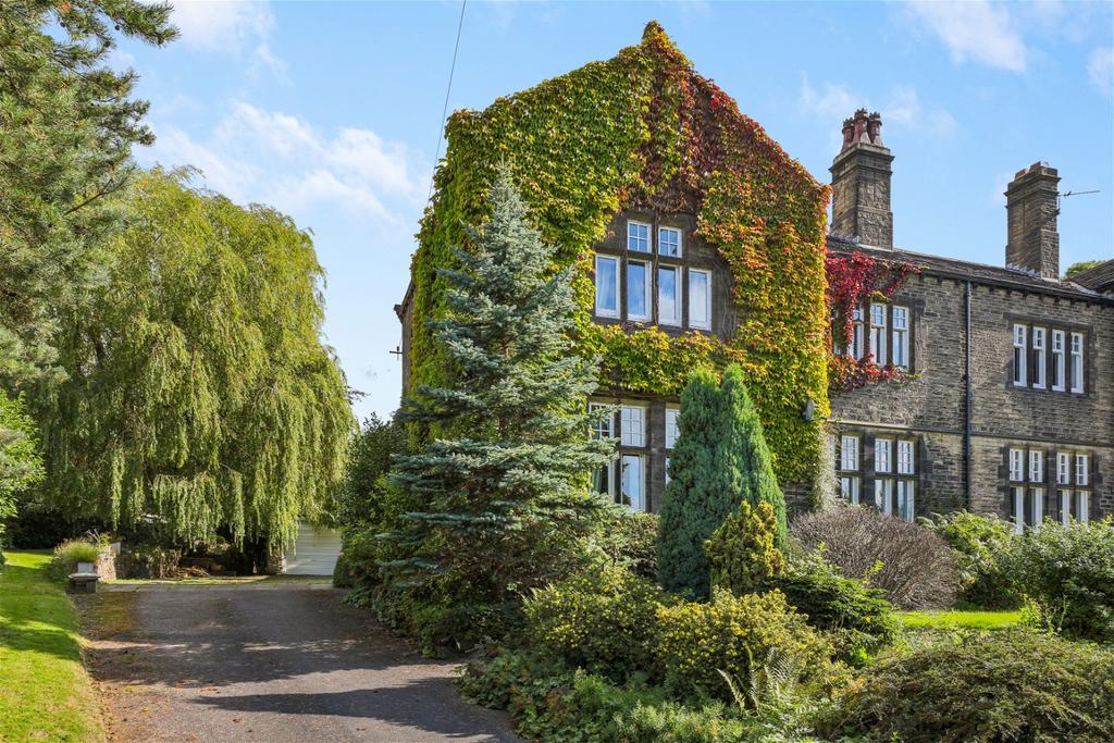Stocks Bank Road, Mirfield, WF14 0EY 4 bed semidetached house for sale