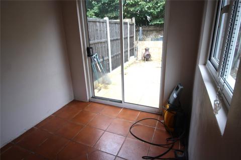 2 bedroom terraced house to rent, Coombe Road, Gravesend, Kent, DA12