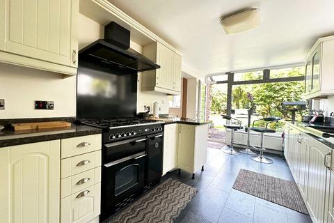 65 Shepherds Hill, Romford, RM3 0NP