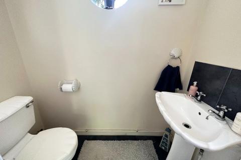 65 Shepherds Hill, Romford, RM3 0NP