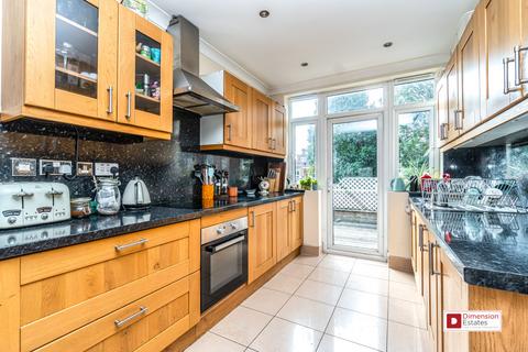3 bedroom flat to rent, Moresby Road, Upper Clapton, Hackney, E5