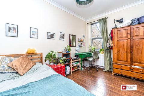 3 bedroom flat to rent, Moresby Road, Upper Clapton, Hackney, E5