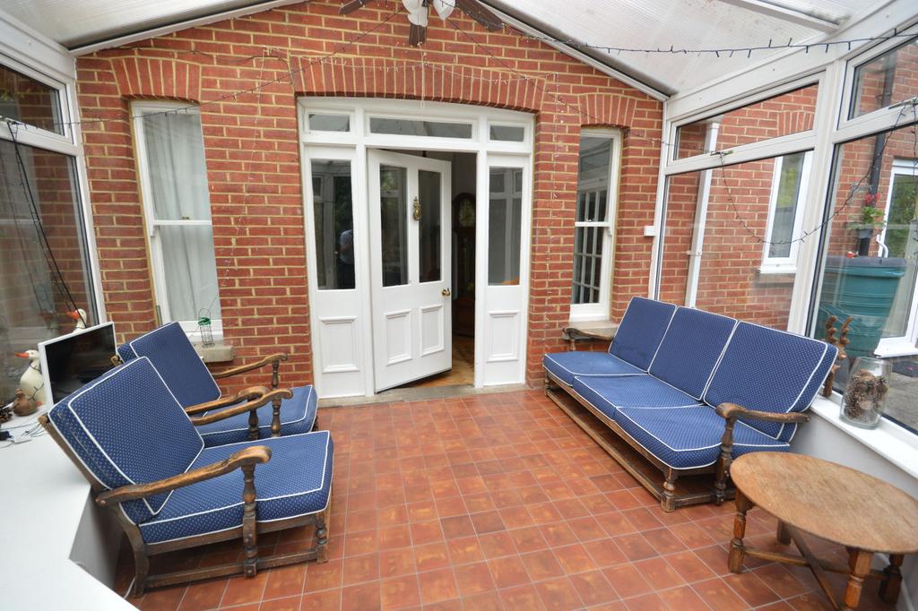 Lower Golf Links Road, Broadstone BH18 4 bed detached house £995,000