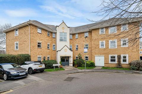 International Way, Sunbury-on-Thames, Surrey, TW16