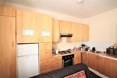 2 bedroom flat for sale, Rucklidge Avenue, Harlesden, London NW10