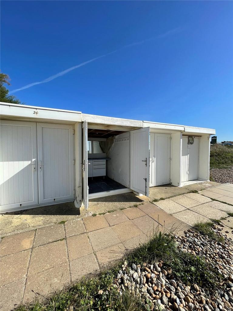 South Strand, East Preston, West Sussex, BN16 1 bed property for sale £30,000