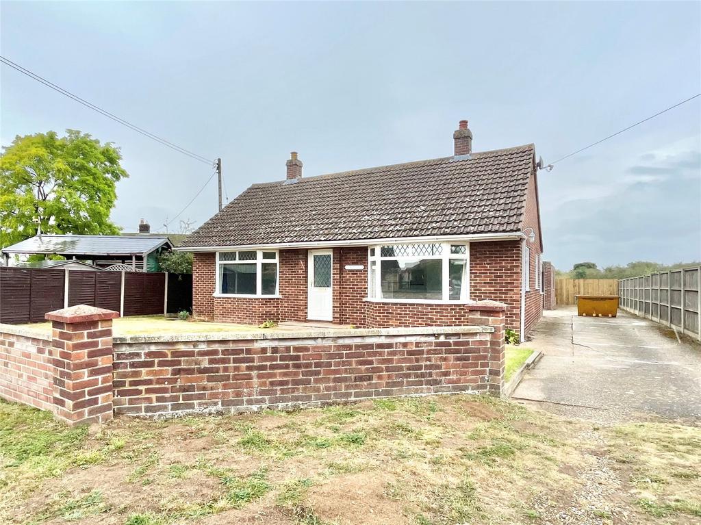 Amblesey The Street, Holywell Row... 2 bed bungalow £1,220 pcm (£282 pw)