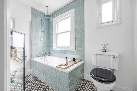233 Brixton Hill, London, SW2 1NR
