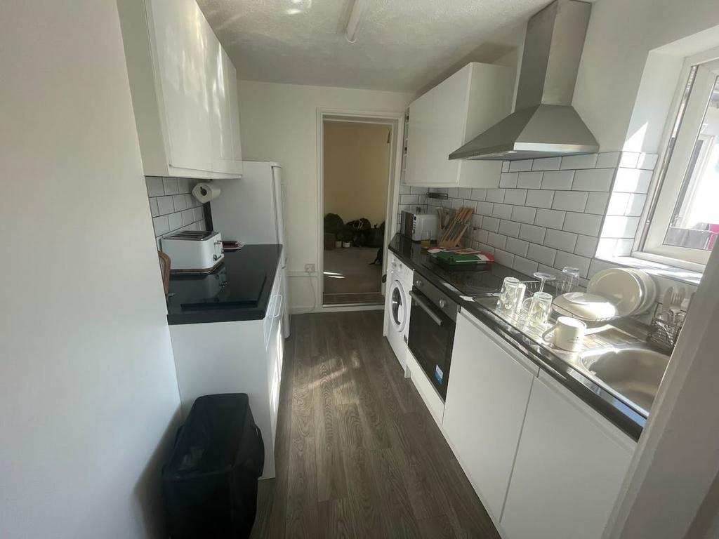 Flat  Kitchen.jpg