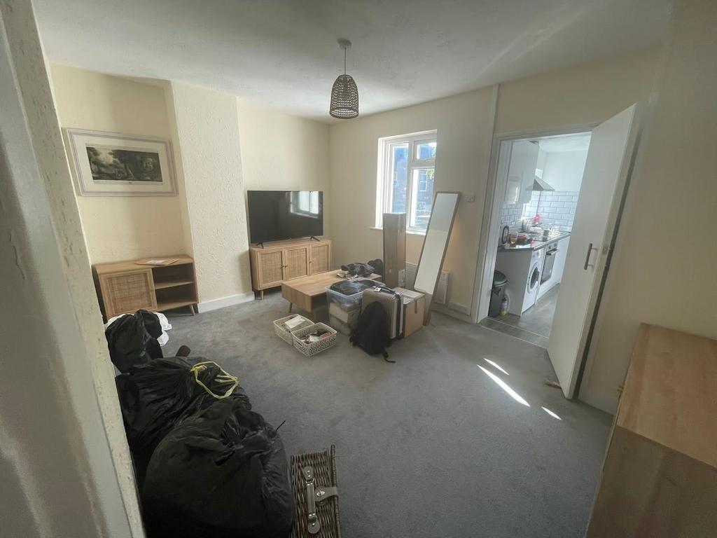 Flat  Lounge.jpg