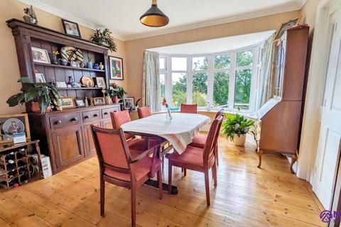 47 Dunclair Park, Plymouth, PL3 6DJ
