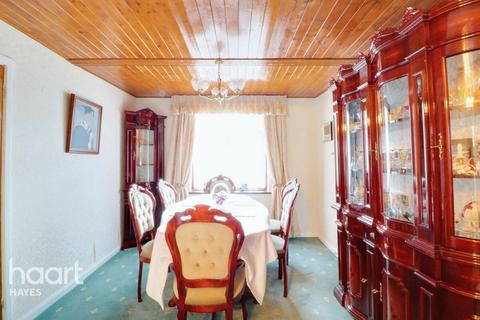 54 Minet Drive, Hayes, UB3 3JW