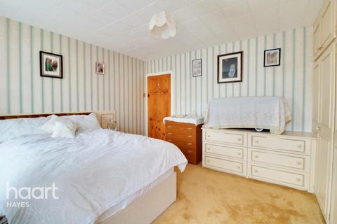 54 Minet Drive, Hayes, UB3 3JW