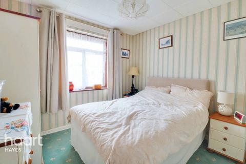 54 Minet Drive, Hayes, UB3 3JW