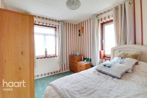 54 Minet Drive, Hayes, UB3 3JW