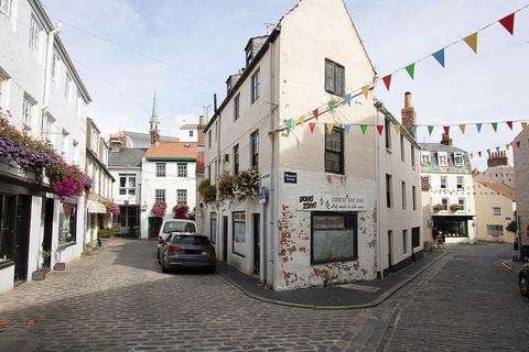 5 bedroom property for sale, Mansell Street, St Peter Port, Guernsey, GY1