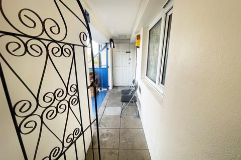 187 Harlech Gardens, Hounslow, TW5 9PU