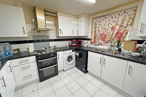 187 Harlech Gardens, Hounslow, TW5 9PU