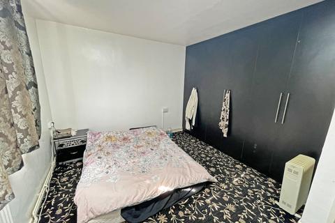 187 Harlech Gardens, Hounslow, TW5 9PU