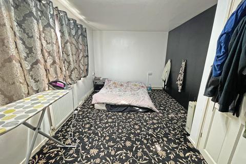 187 Harlech Gardens, Hounslow, TW5 9PU