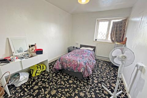 187 Harlech Gardens, Hounslow, TW5 9PU