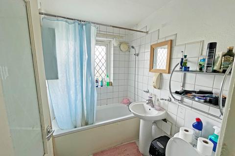 187 Harlech Gardens, Hounslow, TW5 9PU