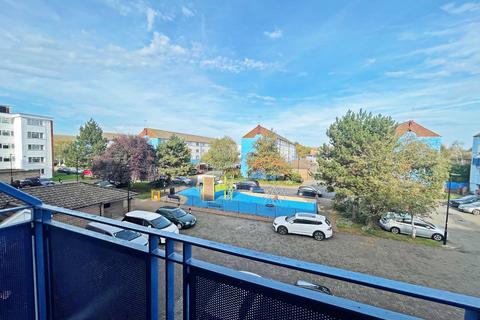 Harlech Gardens, Hounslow, Greater London, TW5