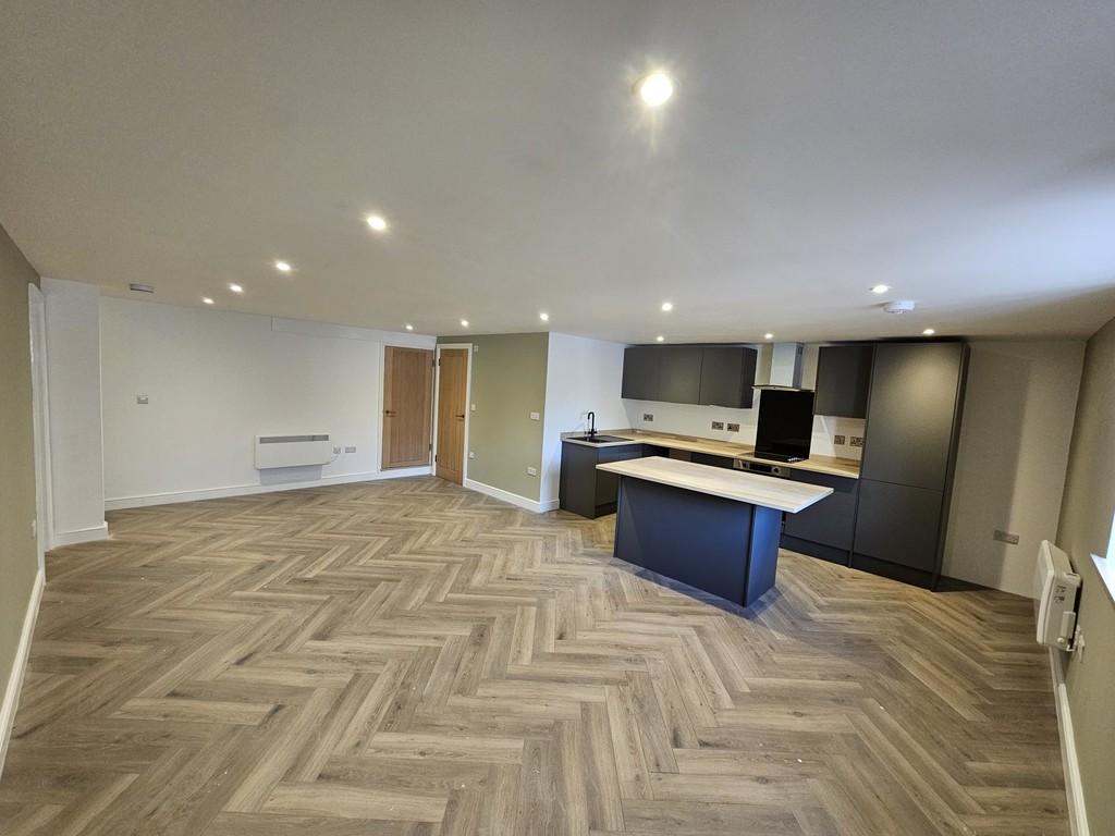 Gatherly House, Brompton On Swale 3 bed apartment to rent £895 pcm (£