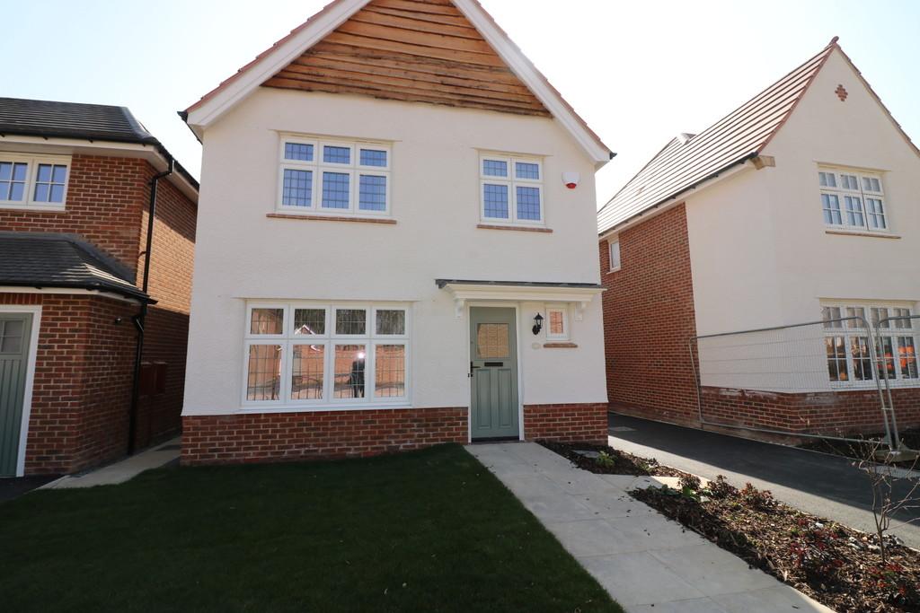 West Wold, Swanland, North Ferriby 3 bed detached house £1,300 pcm (£