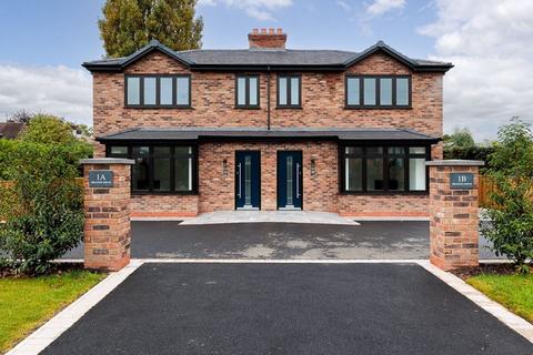 3 bedroom semi-detached house for sale - Meadow Drive, Knutsford